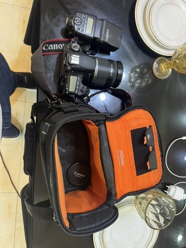 Fotokameralar: Canon EOS 60D fotoaparat dəsti Tərkib: - Canon EOS 60D DSLR gövdə — 1