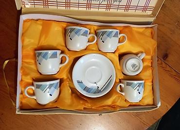 roda plasticne stolice akcija: Porcelanski set za kafu u poklon-kutiji. Sadržaj: - 6 šoljica za kafu — 1