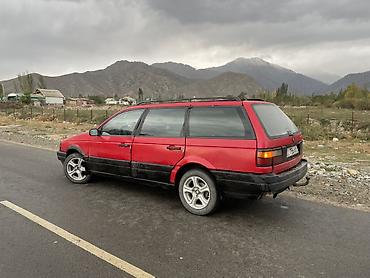 чанган уни к: Volkswagen Passat Variant: 1990 г., 1.8 л, Кол менен иштөөчү, Универсал — 5