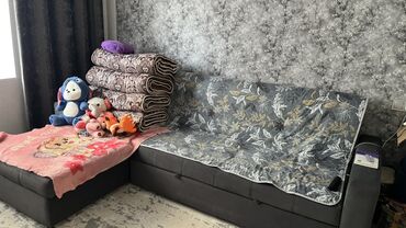 новые мебели: Бурчу бар диван, Кутулар менен, Үч орундук жана андан көп