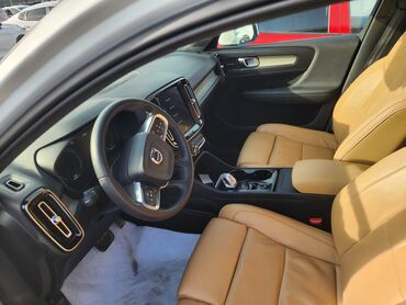 Volvo: Volvo : 2020 г., 2 л, Робот, Бензин, Кроссовер — 9