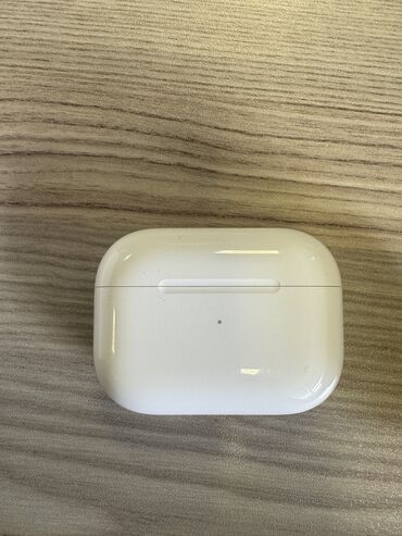 apple airpod pro: Apple Airpods 2 Pro 

Yeni kimidir az işlənib