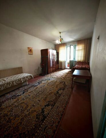 квартиру снимаю: 1 комната, 34 м², 104 серия, 3 этаж, Старый ремонт