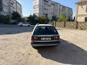 pass: Volkswagen Passat Variant: 1993 г., Механика, Бензин, Универсал — 4