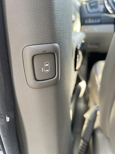 Kia: Kia Carnival: 2018 г., 2.2 л, Автомат, Дизель, Минивэн — 10