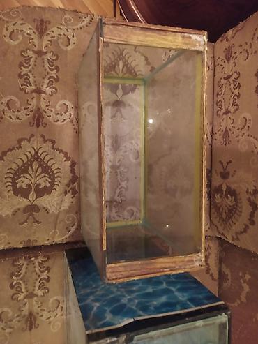 akvarium satilir: 2 ədət akvarium bir yerdə satilir. Birində balaça çat var, su — 5