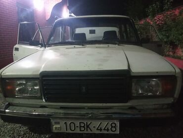 ваза стеклянная прозрачная высокая без узора: VAZ (LADA) 2107: 1.5 l | 1993 il 92313 km Sedan