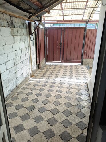 продаю дачу в горах: Үй, 40 кв. м, 2 бөлмө, Менчик ээси, Эски ремонт