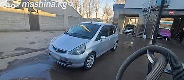 машина в ош: Honda Fit: 2004 г., 1.3 л, Автомат, Бензин, Хэтчбэк — 4