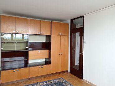 broj ko stikla metalna: 2 bedroom