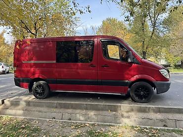 седенье на спринтер: Mercedes-Benz Sprinter (кузов W906) — красный фургон/комби — 2