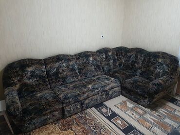 угловой мебели: Угловой диван, цвет - Коричневый, Б/у