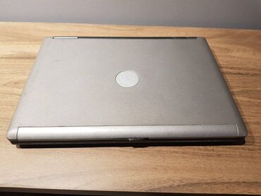 işlənmiş notebookların satışı: Salam DELL Noutbuku yaxsi veziyyetdedi tek problemi batareyasi islemir