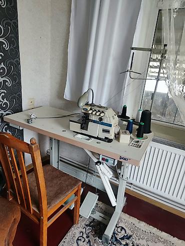 Sənaye overlok tikiş maşını – masa və pedallı komplekt - Marka/model lalafo.az -da Sənaye overlok tikiş maşını – masa və pedallı komplekt - Marka/model