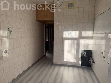 алай строй: 3 комнаты, 65 м², 106 серия улучшенная, 2 этаж, Евроремонт — 1