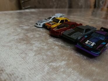 детская машинка: Hot wheels orjinal maşinlari dəmir 5 dənəsi 15 manat ciddi alıcıya