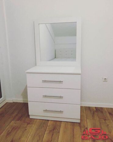 Sifarişlə yazı masaları: Dördbucaq masa, Stulsuz, Polkalı, Siyirməli, Türkiyə, Mat laminat — 15