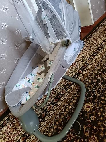 Другие товары для детей: Электрокачеля Luxmom — 5 000 сом В отличном состоянии, всё работает — 2