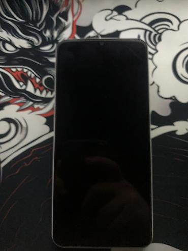 telefon a 32: Samsung A13 64 gb Heç bir problemi yoxdur,ekranda cızıqlar var — 1