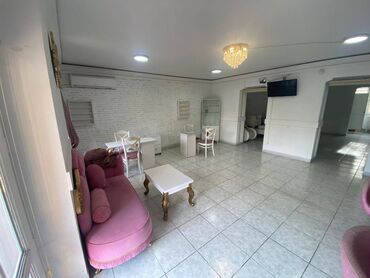 Digər kommersiya daşınmaz əmlakı: Hazır gözəllik salonu uzun müddətli icarəyə verilir 80kv sahəsi. 2 -da lalafo.az — 10 Digər kommersiya daşınmaz əmlakı: Hazır gözəllik salonu uzun müddətli icarəyə verilir 80kv sahəsi. 2 — 10