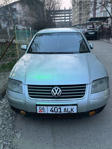 Volkswagen: Volkswagen Passat: 2003 г., 2 л, Механика, Бензин, Седан