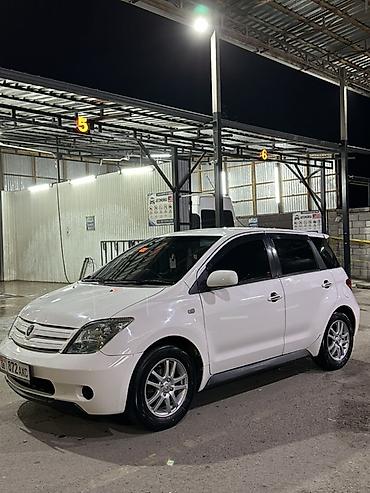 авто фышка: Toyota Ist: 2002 г., 1.5 л, Автомат, Бензин, Хэтчбэк — 1
