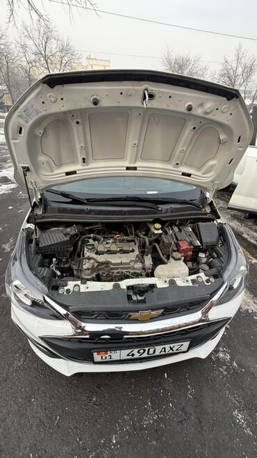 Chevrolet: Chevrolet Spark: 2020 г., 1 л, Вариатор, Бензин, Хэтчбэк — 18