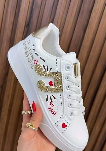 Sandale: Ženska obuća – tri modela 1) Elegantne špic salonke/mule L.Day - — 19