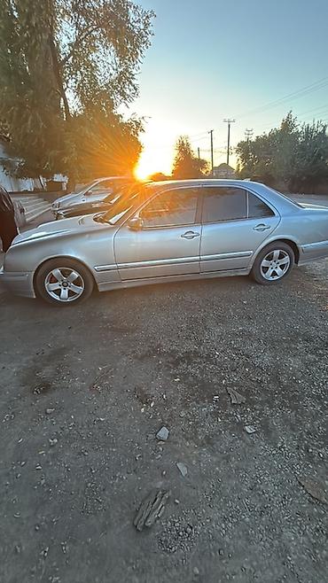Mercedes-Benz E-Class: 1998 г., 2 л, Автомат, Бензин, Седан — 2