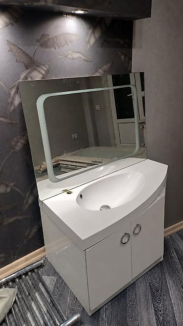 Moydadır satılır 170₼. Güzgüsü işıqlı. Ünvan xətai