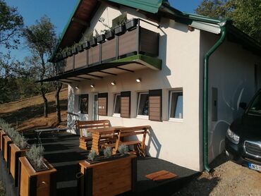 deo zenski: 90 sq. m, 4 bedroom