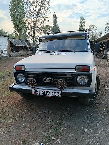 ВАЗ (ЛАДА): ВАЗ (ЛАДА) 4x4 Niva: 2001 г., 1.7 л, Кол менен иштөөчү — 6