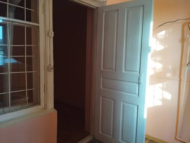 Uzunmüddətli kirayə mənzillər: Yeni təmir olunub, əşyasızdır. Xaçmaz şəh. H.Z.Tağıyev küçəsi ev 8 — 9