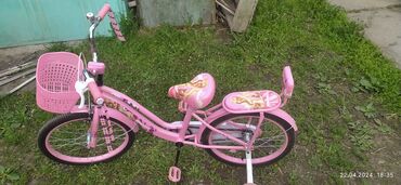 велосипед для детей: Продаю женский велосипед он почти новый для детей 8-10лет
