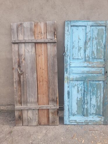 колья: Серый дверь, высота 181,5 см. ширина 77 см. 800 сом. Голубой дверь