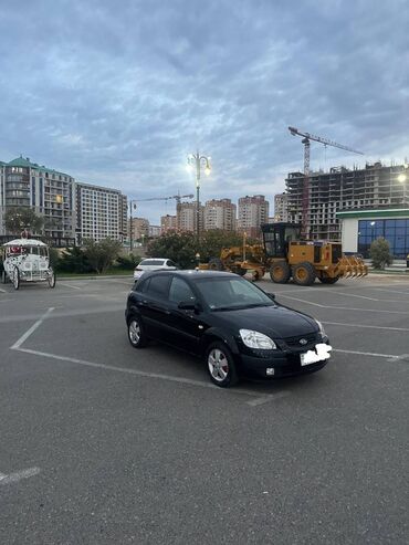 Avtomobil satışı: Kia Rio: 1.4 l | 2008 il Hetçbek
