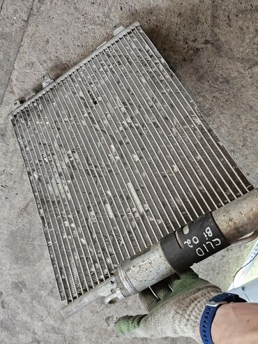 Радиаторы: Радиатор кондиционера Renault Clio 2, 2002г.в. Оригинал б/у, из — 8