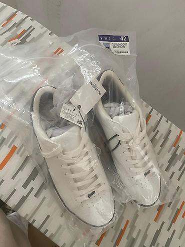 Мужская обувь: Unisex ağ idman ayaqqabısı – Pull&Bear - Model: Snakers tipli — 5