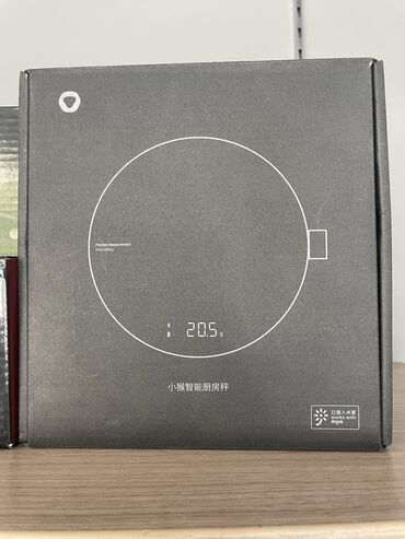 полочка на кухню для специй: 1.	Кухонные весы Xiaomi 	•	Точная система измерений 	•	Современный