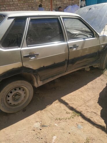 водинной скутер: ВАЗ (ЛАДА) 2115 Samara: 2005 г., 1.5 л, Механика, Бензин, Хэтчбэк