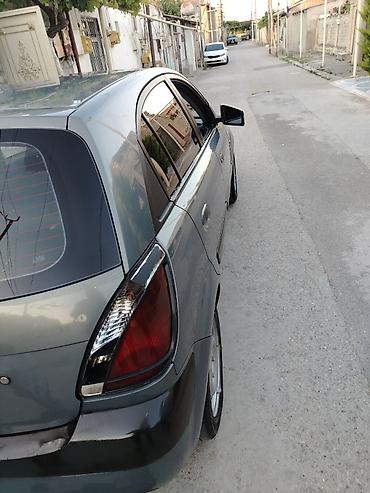 su radiatoru: Kia Rio: 1.5 l | 2005 il Hetçbek — 3