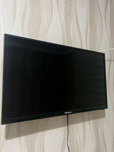 моноблок компьютер: Телевизор Hisense, диагональ ориентировочно 32" (классический тонкий