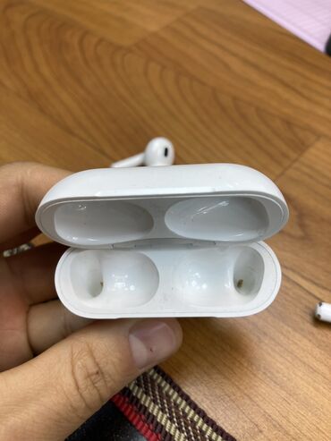 Наушники: Наушники Apple AirPods Pro (2‑го поколения) состояние хорошее Все