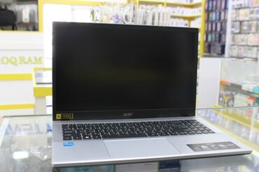 Acer: Intel Core i3, 16 GB