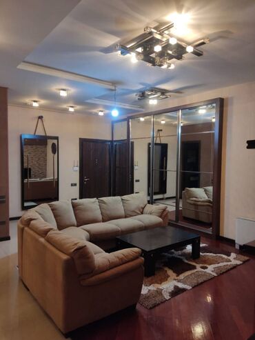 Uzunmüddətli kirayə mənzillər: Aileye Telebe xanim telebe Oglan telebe Is adami ferqi yoxdur en — 1