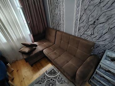 divan ortuk: Künc divanı – yumşaq süet toxumalı, bej-qəhvəyi rəng palitrası - — 3