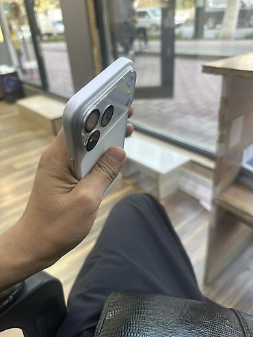 чехол для airpods 4: IPhone 17 Pro Max, Б/у, 256 ГБ, Серебристый, Зарядное устройство, Защитное стекло, Чехол, В рассрочку, 96 % — 5
