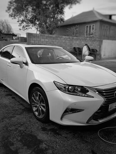 авто в рассрочку без банка без первоначального взноса в бишкеке: Lexus ES: 2017 г., 2.5 л, Гибрид