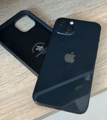 Apple iPhone: IPhone 13, Б/у, 128 ГБ, Черный, Чехол, 88 %