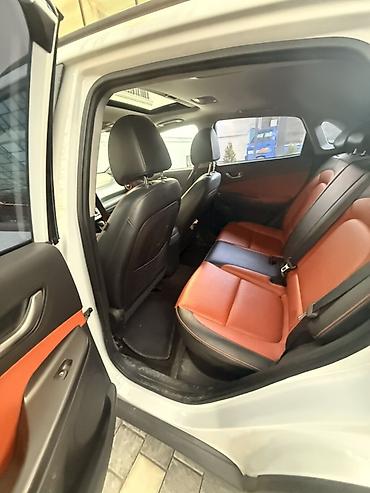 mitsubishi eclipse cross: Hyundai Kona: 2019 г., 1.6 л, Автомат, Бензин, Кроссовер — 7